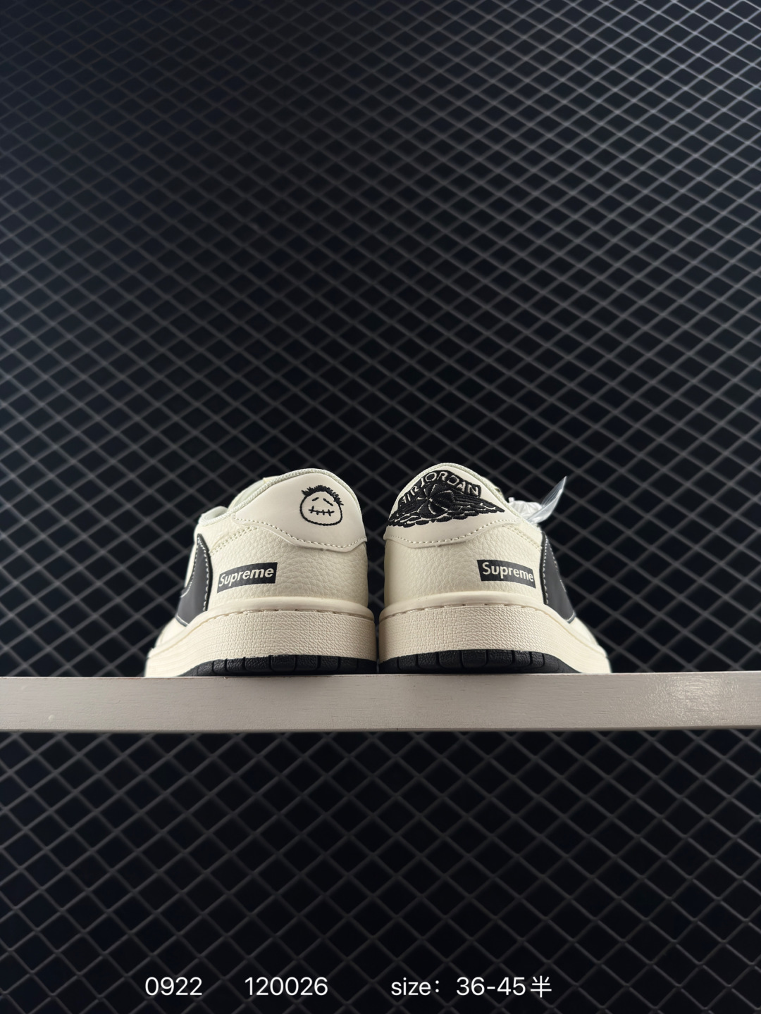 Travis Scott x Air Jordan 1 ” Reverse Mocha “